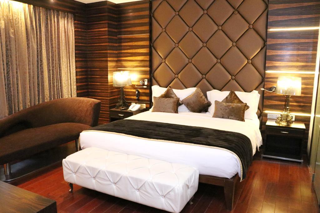 Holiday Inn Chandigarh Panchkula, An Ihg Hotel Extérieur photo